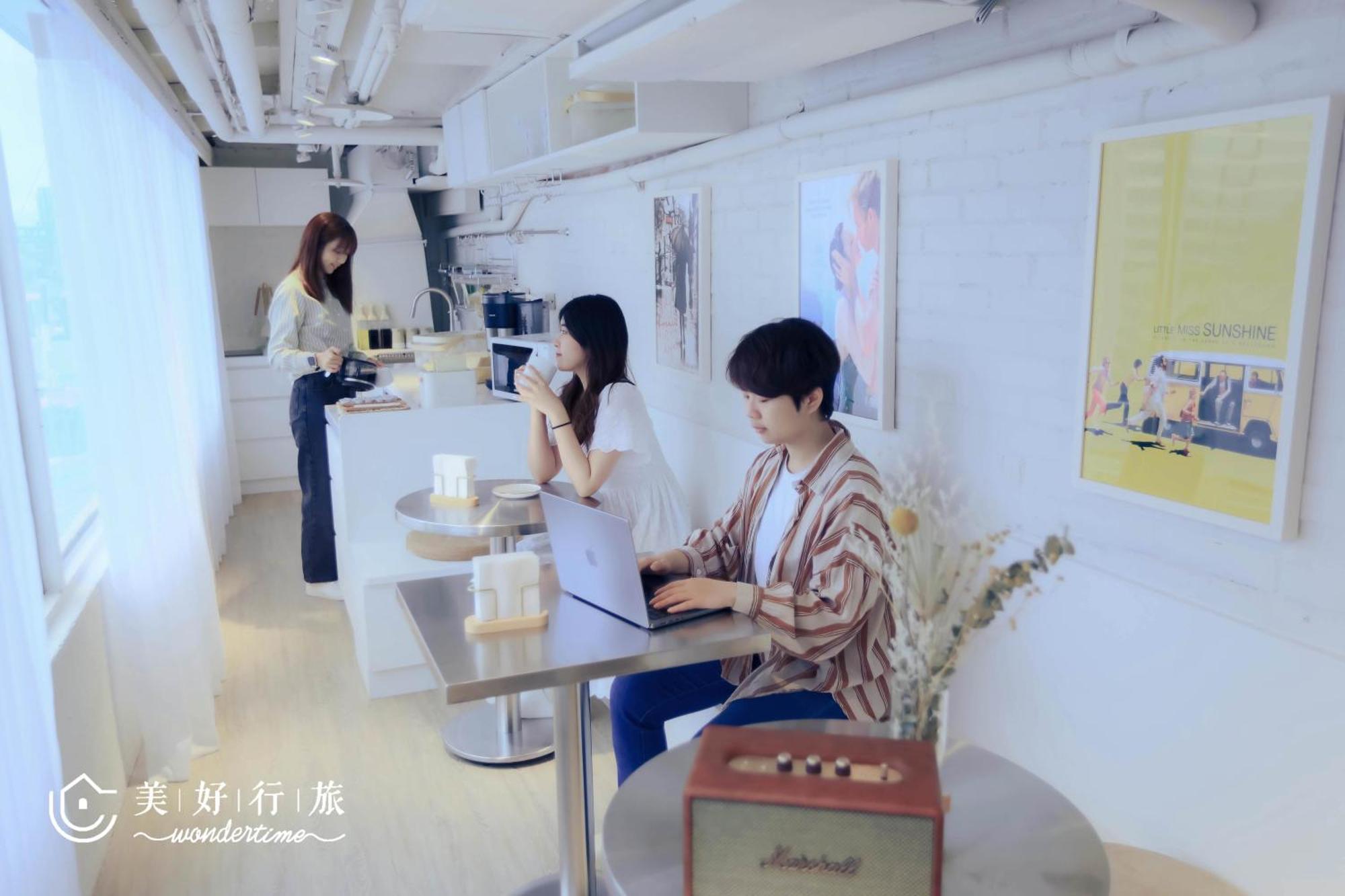 Wondertime2- Ladies' Inn 'Taipei Main Station Extérieur photo